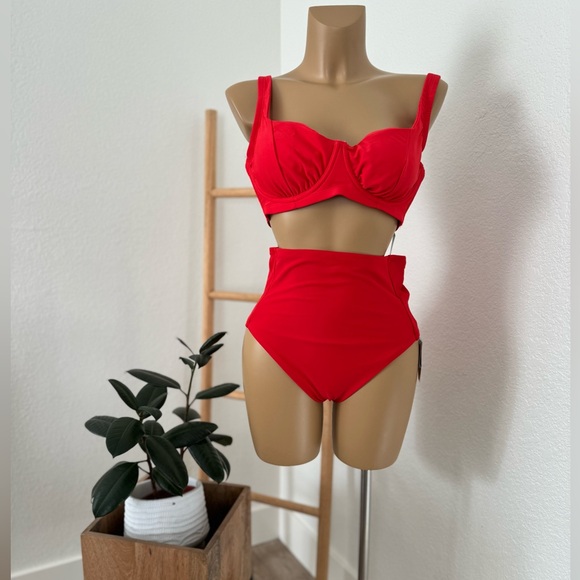 NWT Women's Scoop Front Underwire Bikini Top - Wild Fable Red 14 - Picture 6 of 6